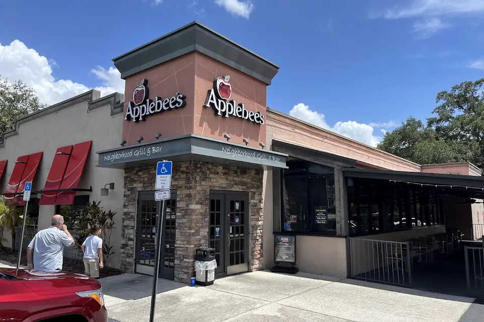 Applebee's Grill + Bar